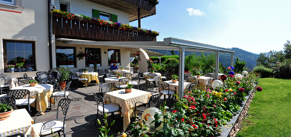 Hotel Bolzano San Genesio terrazza giardino Gourmet 