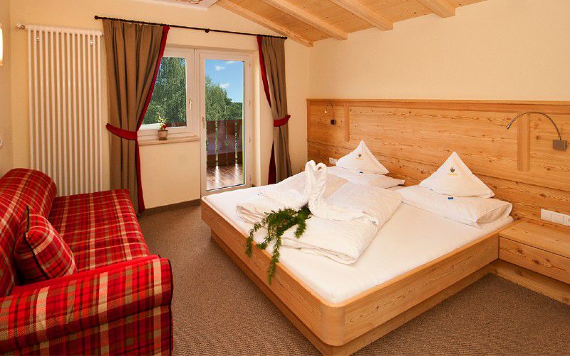 Double room larch with Dolomites view