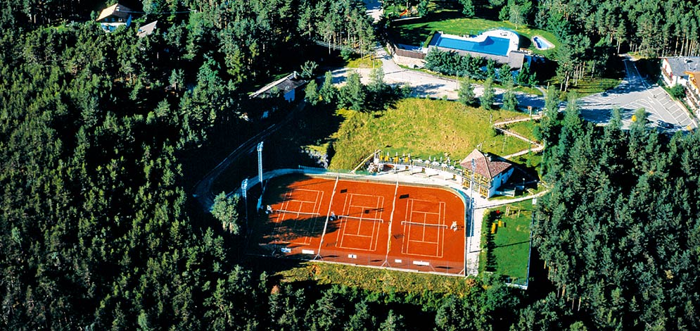 Tennis San Genesio Bolzano summer Hotel Tschögglbergerhof 