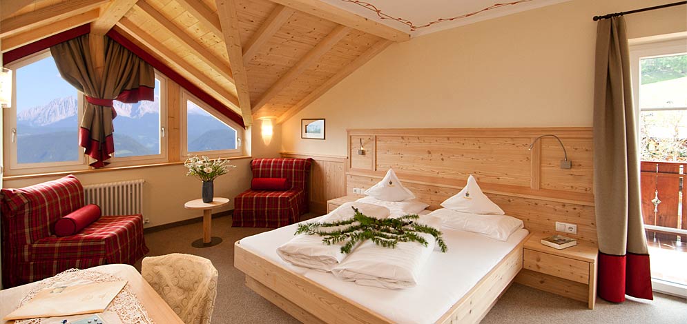 Holidays at San Genesio, rooms and suites Bolzano